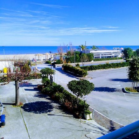 Hotel Riviera Silvi Marina Esterno foto
