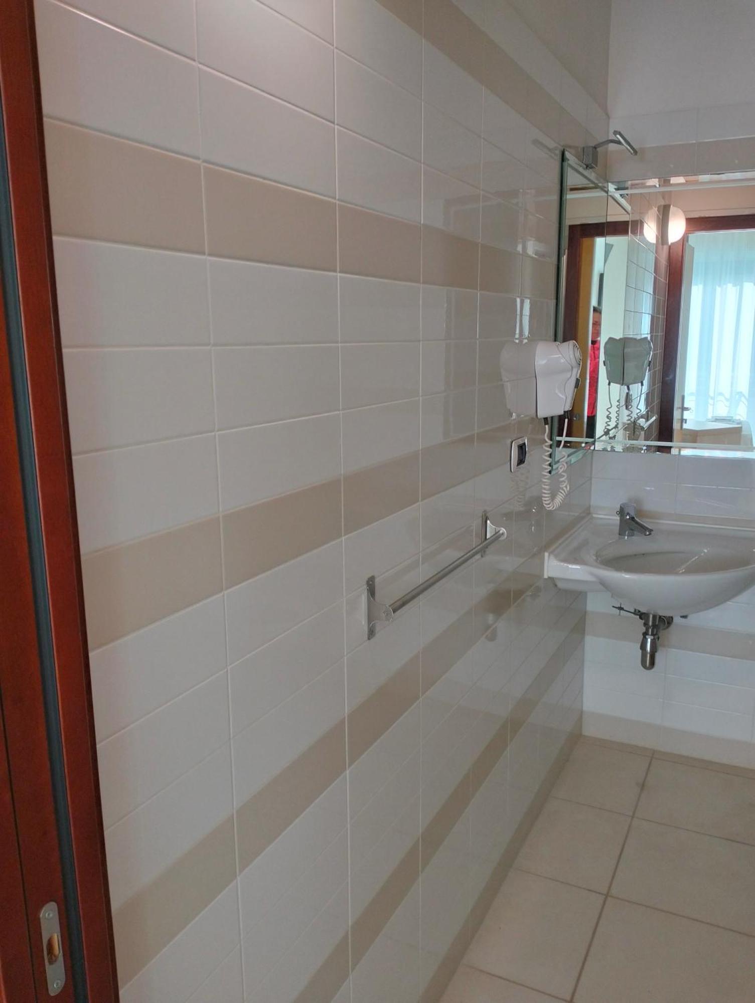 Hotel Riviera Silvi Marina Esterno foto