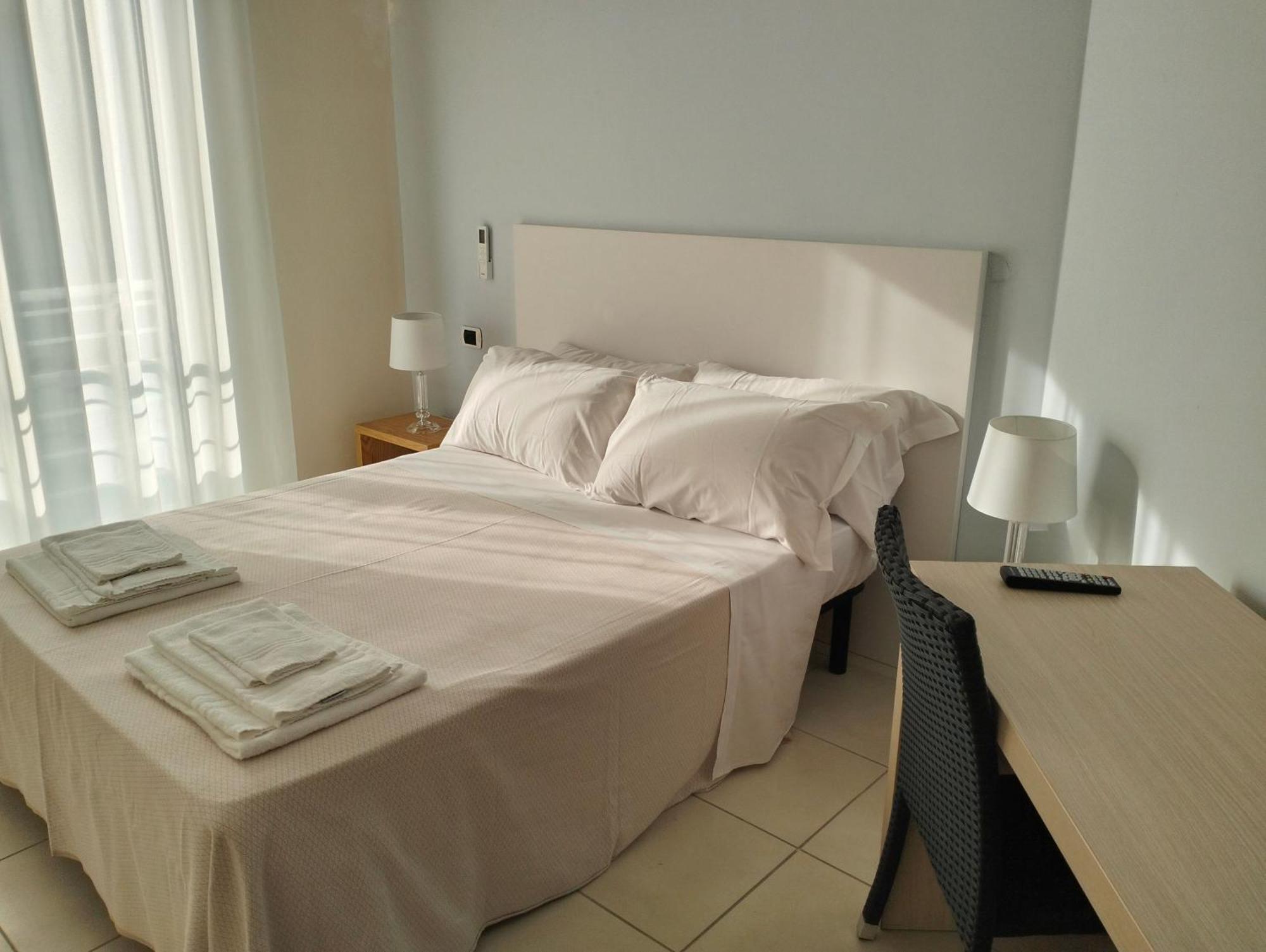 Hotel Riviera Silvi Marina Esterno foto